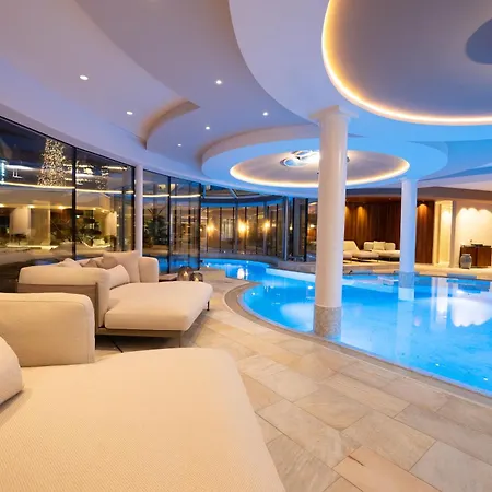 Trofana Royal 5-sterne Superior Hotel 5*