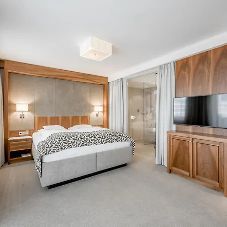 Trofana Royal 5 5* Ischgl