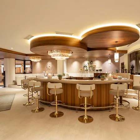 Hotel Trofana Royal 5