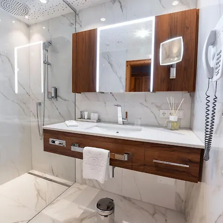 Hotel Trofana Royal 5