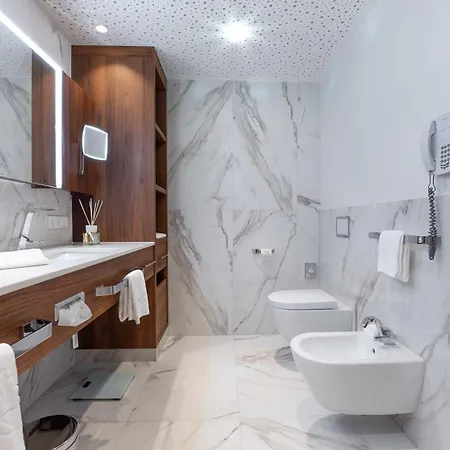 Hotel Trofana Royal 5