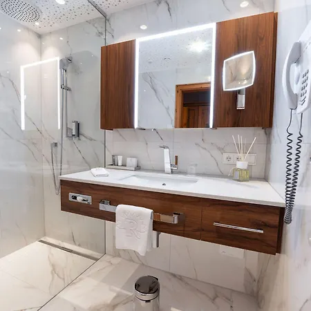 Otel Trofana Royal 5 Ischgl