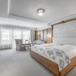 Trofana Royal 5
