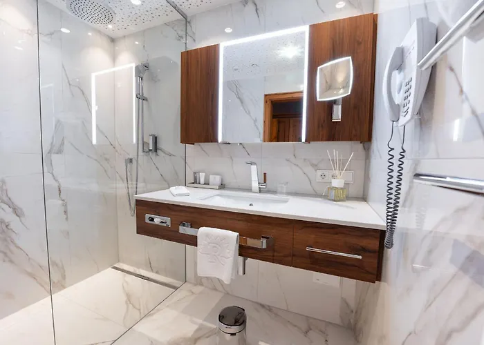 Hotel Trofana Royal 5