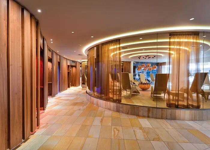 Trofana Royal 5 Hotel 5*