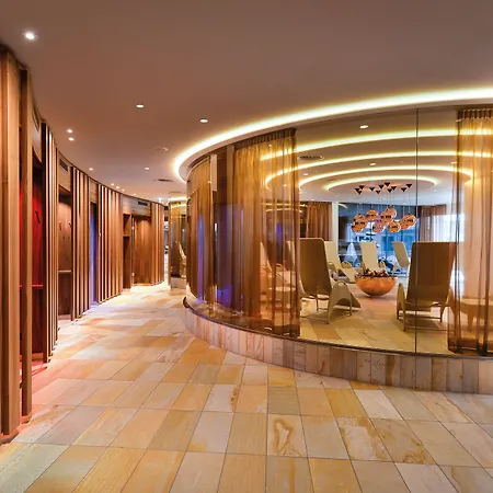 Trofana Royal 5 Hotell 5*