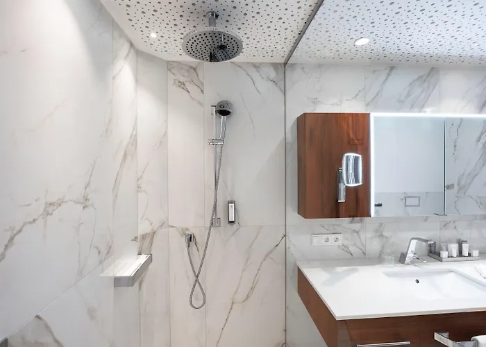 Hotel Trofana Royal 5